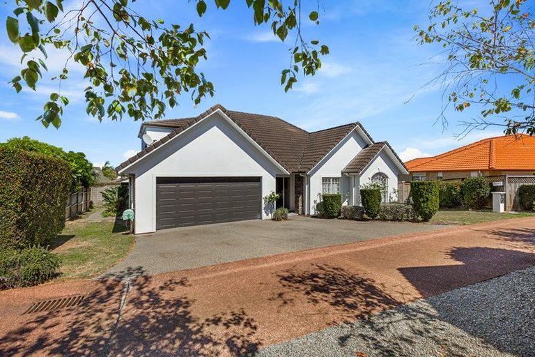 Photo of property in 21 Hendrika Court, Hobsonville, Auckland, 0618