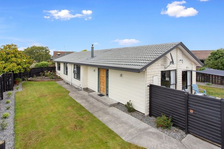 Photo of property in 257 Queenspark Drive, Parklands, Christchurch, 8083