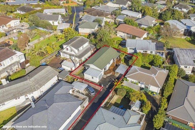 Photo of property in 2/16 James Street, Bayview, Auckland, 0629