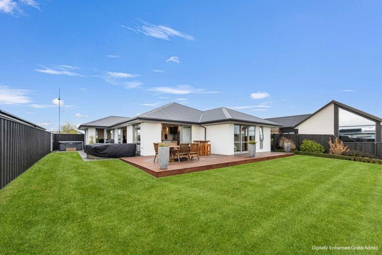 Photo of property in 62 Tiritiri Moana Drive, Pegasus, 7612