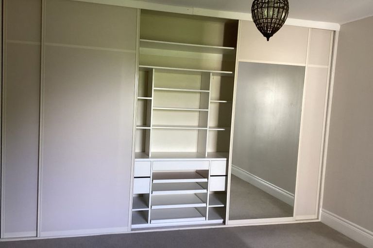 Photo of property in 10a Tinakori Road, Thorndon, Wellington, 6011