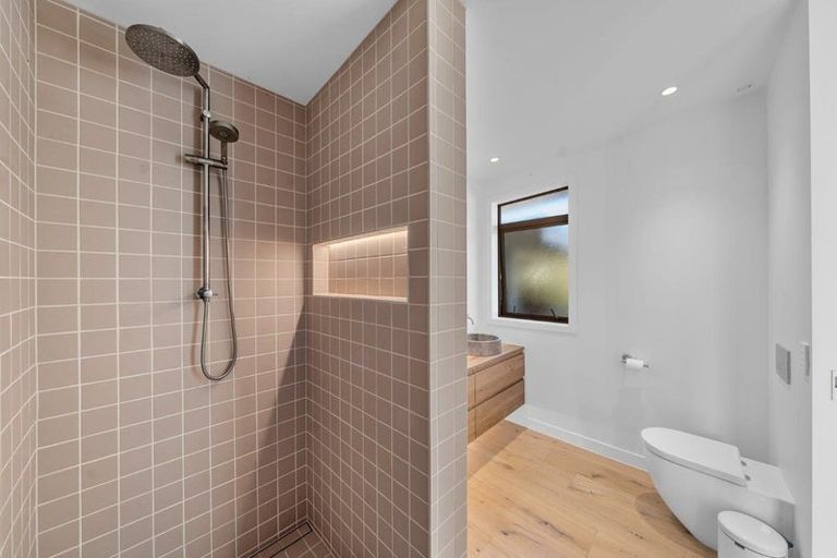 Photo of property in 121a Pomona Road, Kumeu, 0891