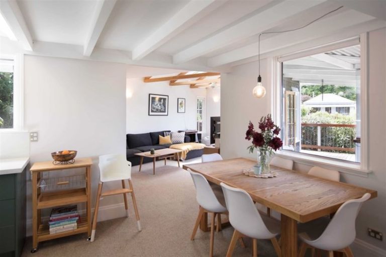 Photo of property in 55a Hawkhurst Road, Lyttelton, 8082