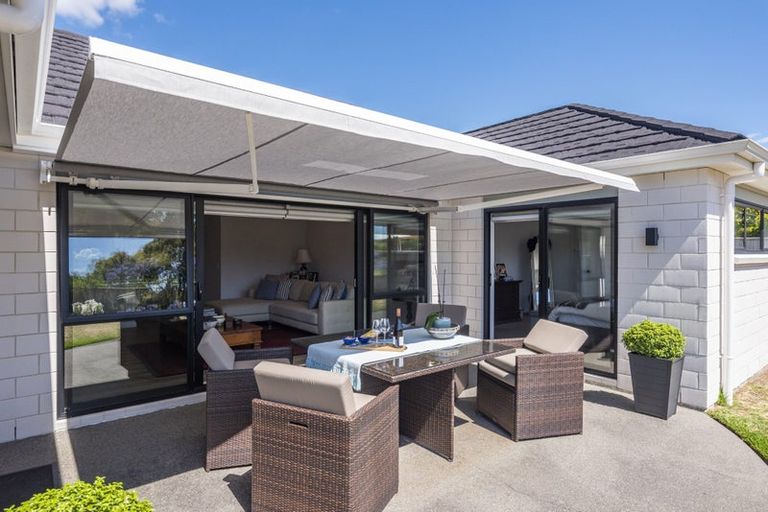 Photo of property in 176 Milne Drive, Paraparaumu, 5032