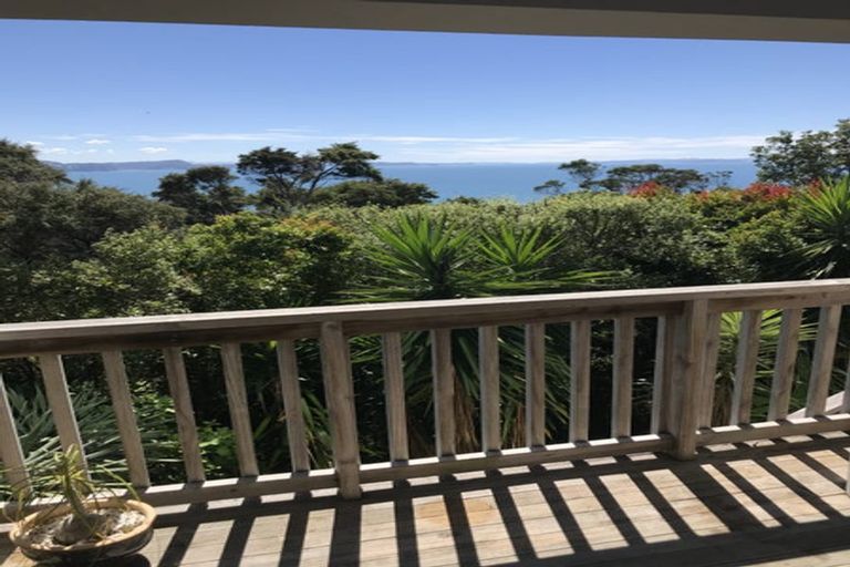 Photo of property in 26a Vipond Road, Stanmore Bay, Whangaparaoa, 0932