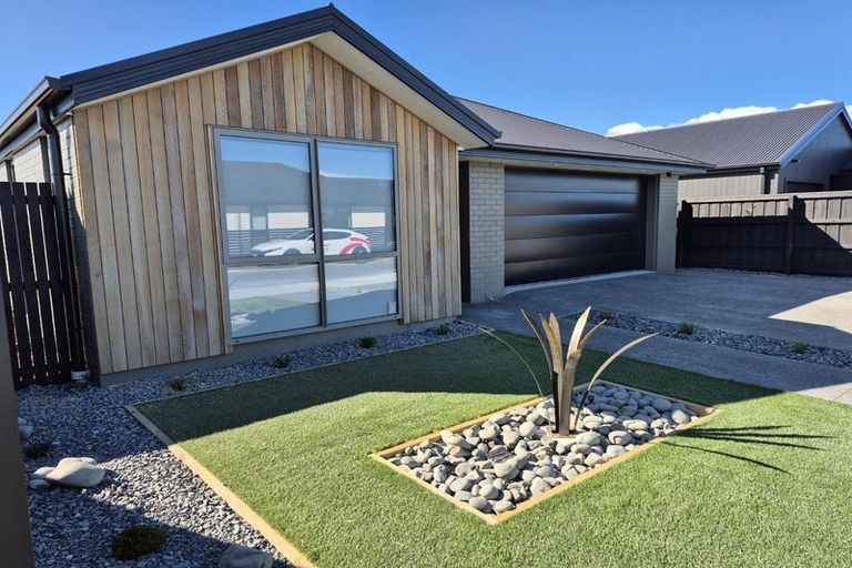 Photo of property in 30 Mcgrath Lane, Rangiora, 7400