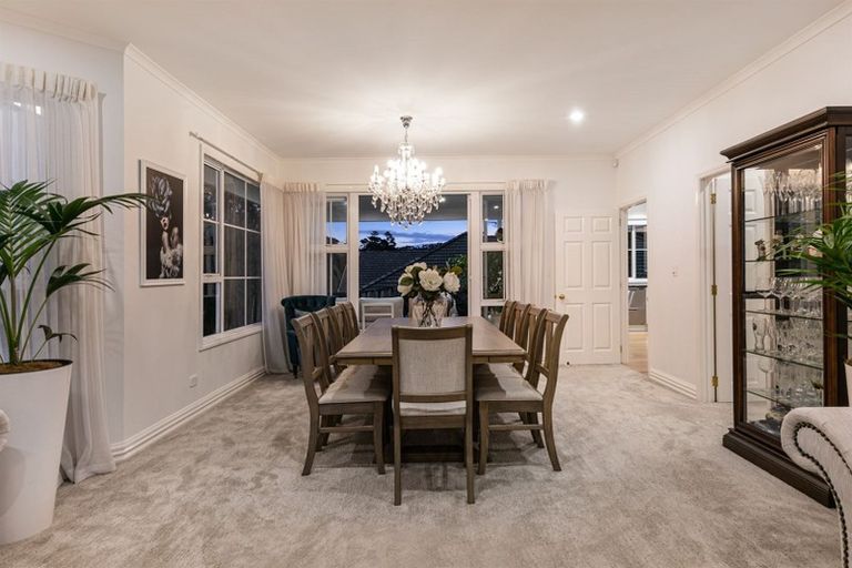 Photo of property in 27 Almond Grove, Greenhithe, Auckland, 0632