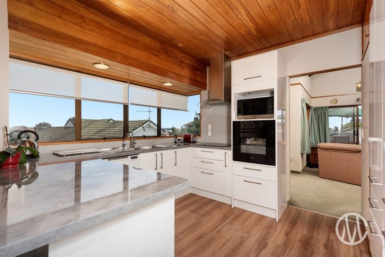 Photo of property in 27a Clivedene Street, Matua, Tauranga, 3110