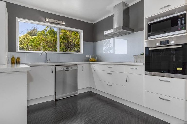 Photo of property in 61 Eskdale Road, Papakowhai, Porirua, 5024