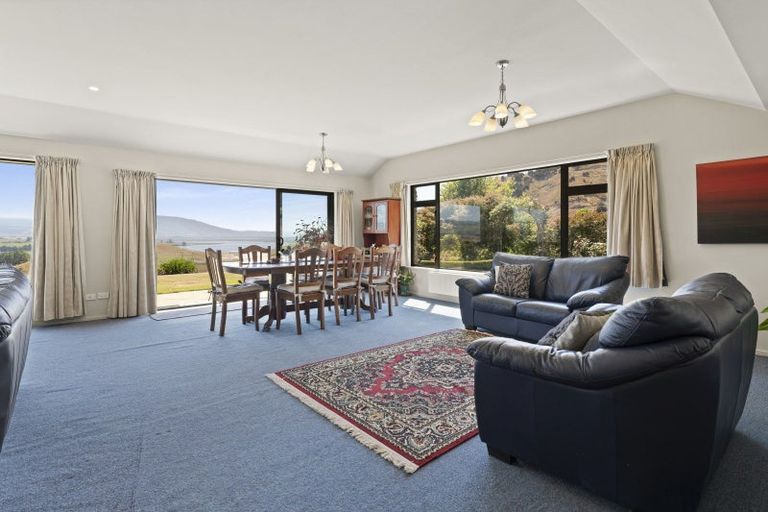 Photo of property in 67 Surrey Heights, Waihola, Outram, 9073