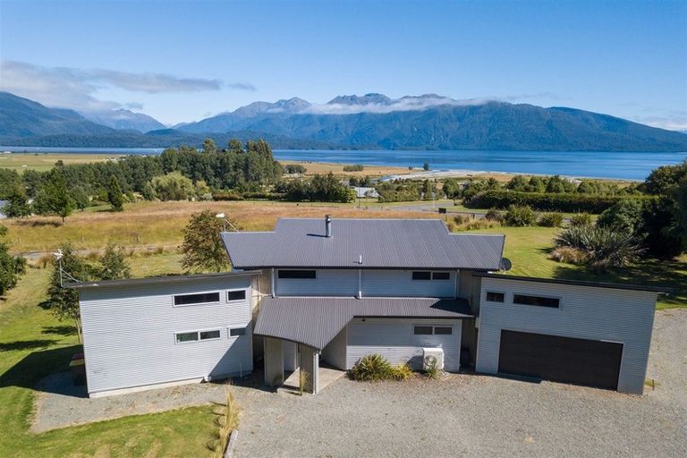 Photo of property in 11 Patience Bay Drive, Te Anau, 9679