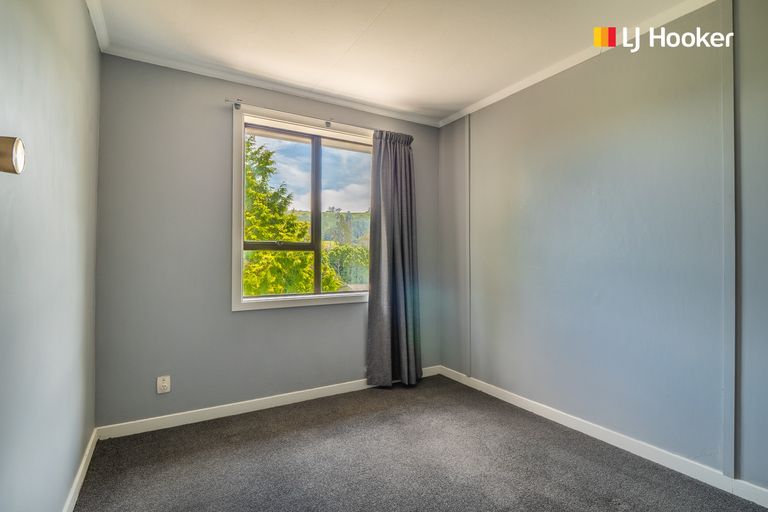 Photo of property in 499 Kaikorai Valley Road, Bradford, Dunedin, 9011