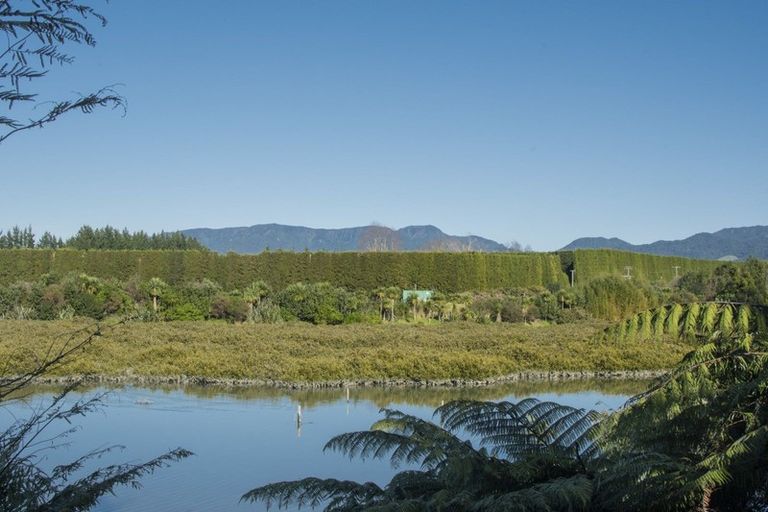 Photo of property in 10 Bransley Grove, Katikati, 3129