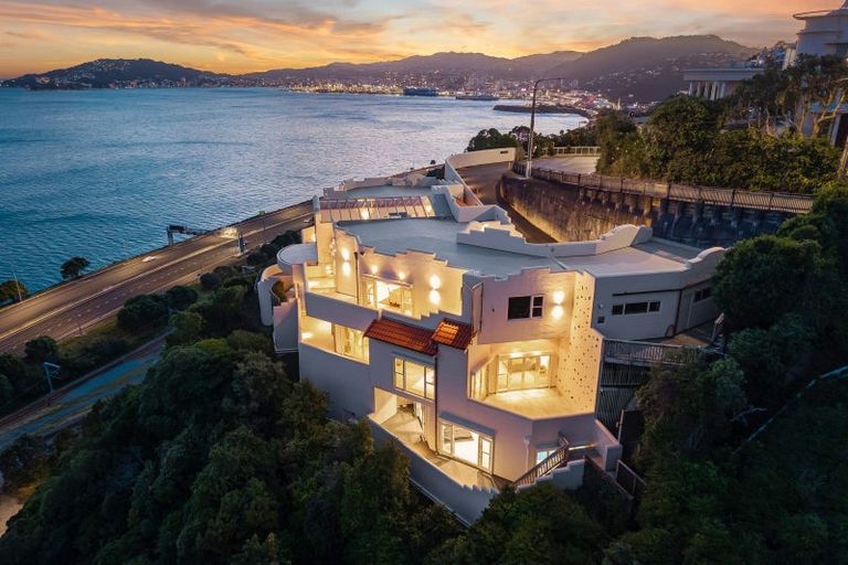 Photo of property in 66 Onslow Road, Khandallah, Wellington, 6035