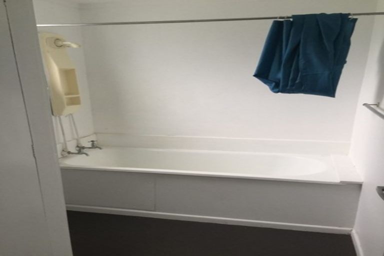 Photo of property in 283-291 Middleton Road, Glenside, Wellington, 6037