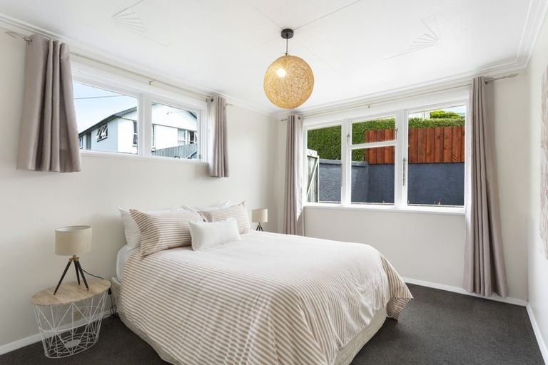 Photo of property in 25 Hanlon Street, Halfway Bush, Dunedin, 9010