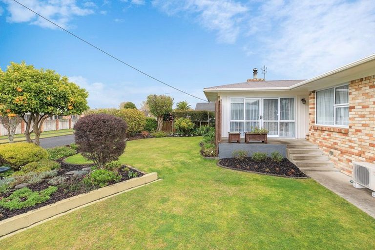 Photo of property in 32 Macmurdo Avenue, Glenview, Hamilton, 3206