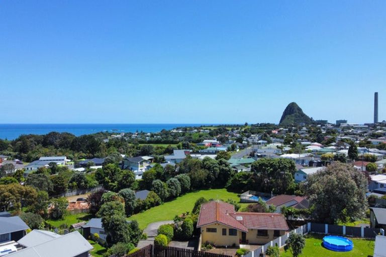 Photo of property in 18 Norwich Avenue, Spotswood, New Plymouth, 4310