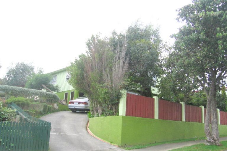 Photo of property in 157 Conclusion Street, Ascot Park, Porirua, 5024