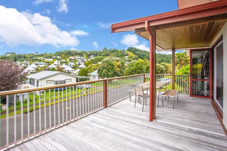 Photo of property in 208 Russell Bruce Place, Onemana, Whangamata, 3691