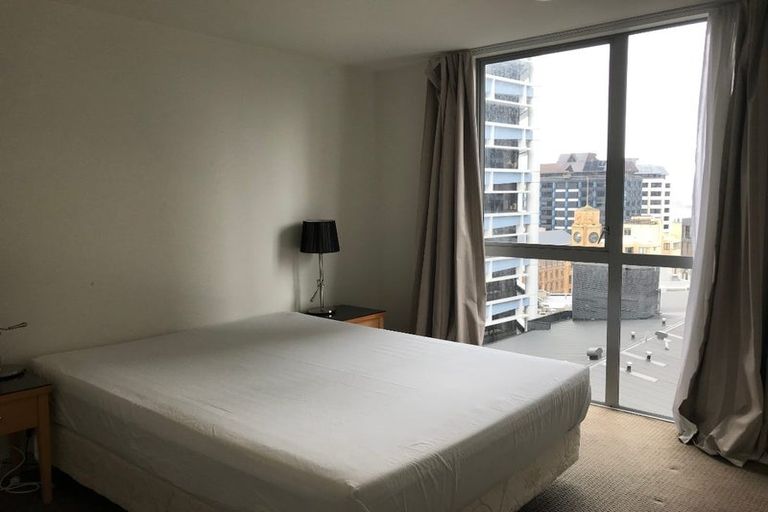 Photo of property in Terrace Heights Apartments, 2/163p The Terrace, Wellington Central, Wellington, 6011