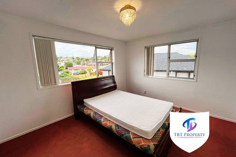 Photo of property in 20 Boundary Road, Blockhouse Bay, Auckland, 0600