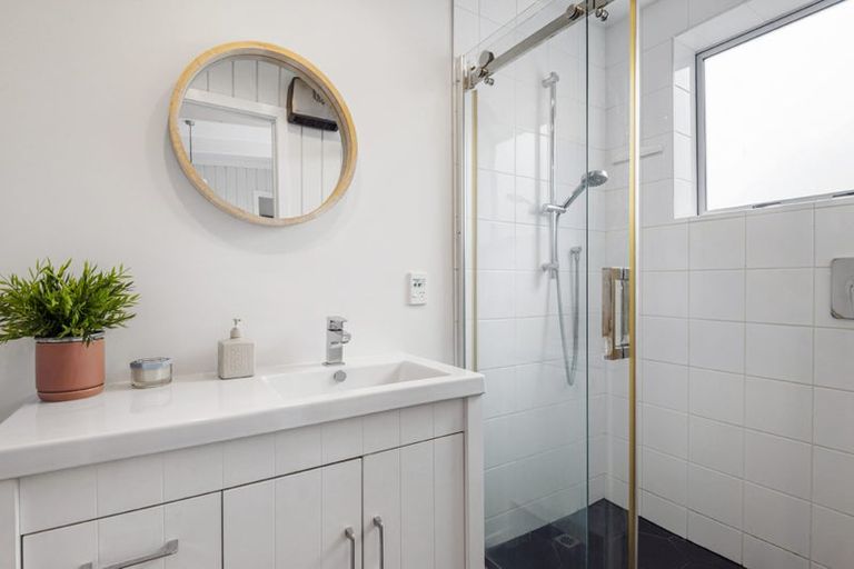 Photo of property in 8 Willow Avenue, Birkenhead, Auckland, 0626