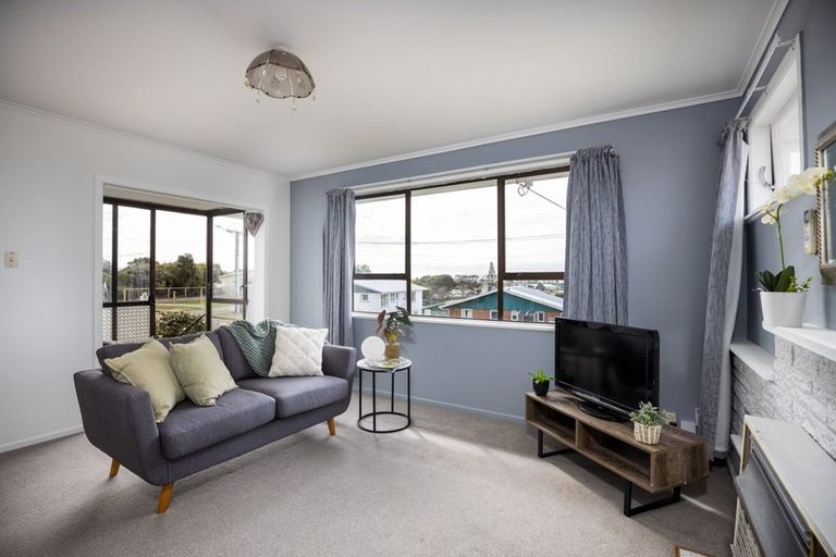 Photo of property in 3 George Street, Waitara, 4320