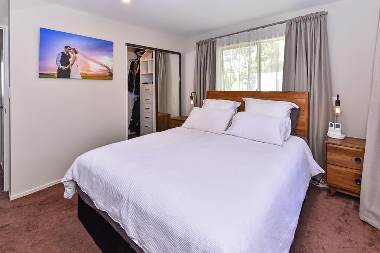 Photo of property in 44 Pinehurst Place, Wattle Downs, Auckland, 2103