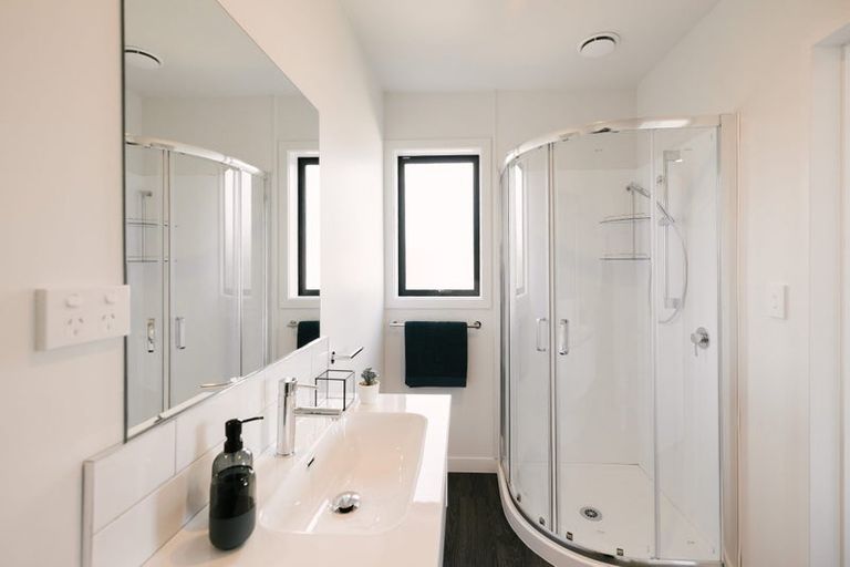 Photo of property in 3 Cypress Way, Levin, 5510