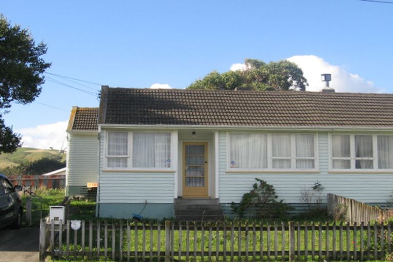 Photo of property in 39-41 Justine Street, Cannons Creek, Porirua, 5024