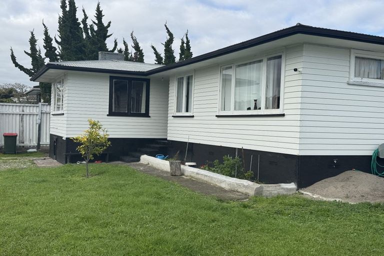 Photo of property in 26 Nile Road, Kelston, Auckland, 0602