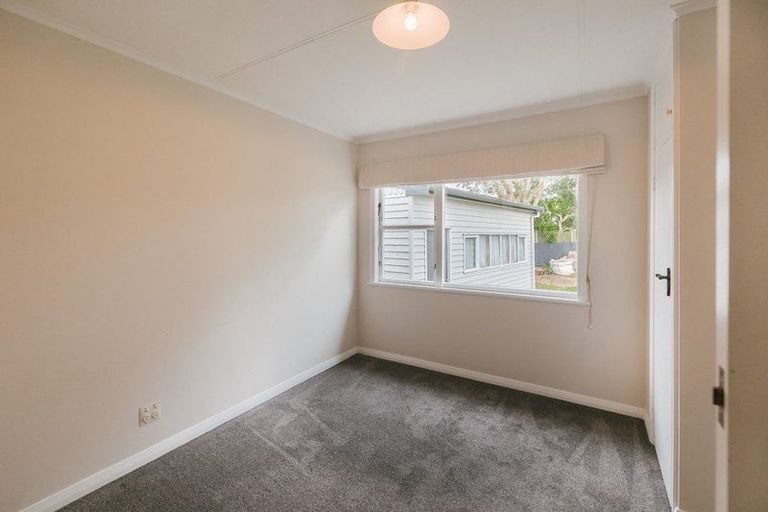 Photo of property in 12 Lifford Place, Awapuni, Palmerston North, 4412
