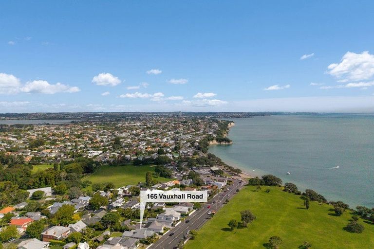 Photo of property in 165 Vauxhall Road, Narrow Neck, Auckland, 0624
