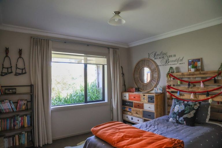 Photo of property in 103 Alma Road, Westport, 7892