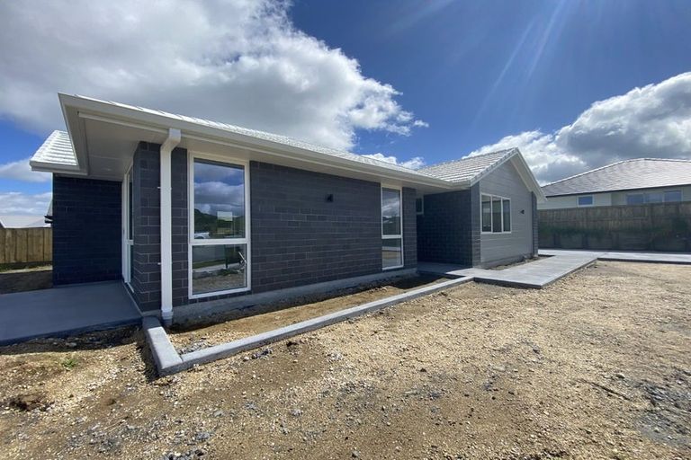 Photo of property in 14 Kohekohe Drive, Owhata, Rotorua, 3010