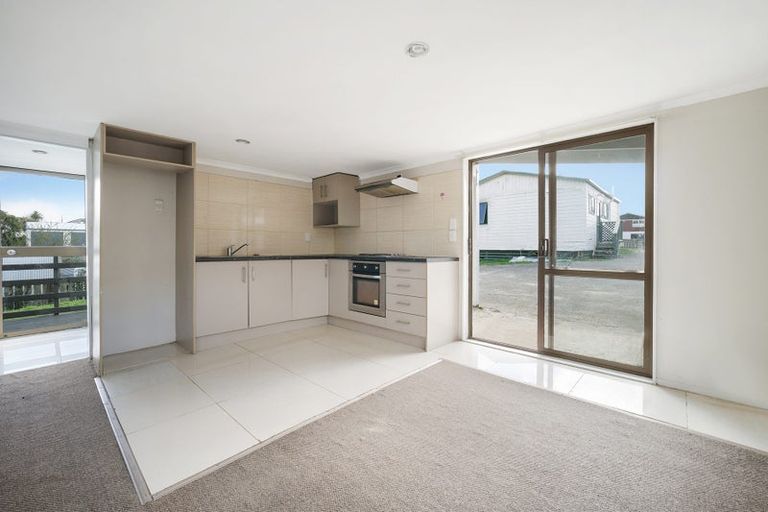 Photo of property in 343 Main Road, Huapai, Kumeu, 0810