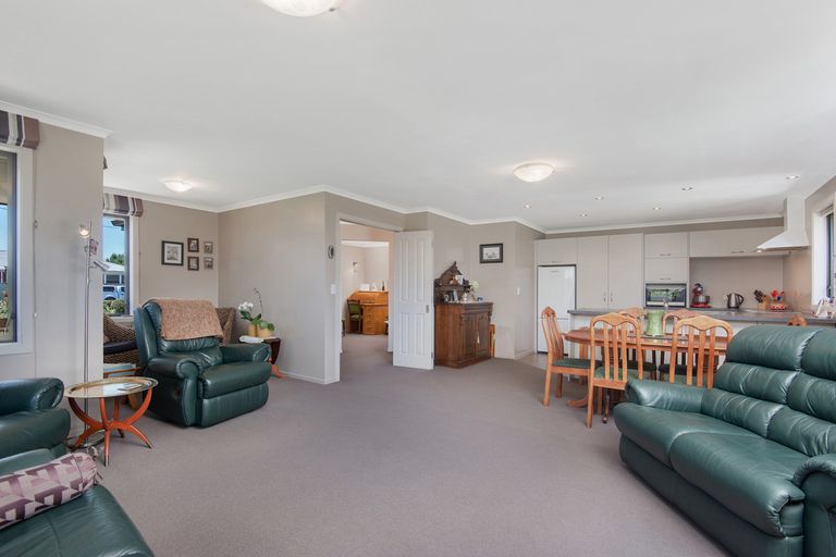 Photo of property in 13 Watt Street, Mosgiel, 9024
