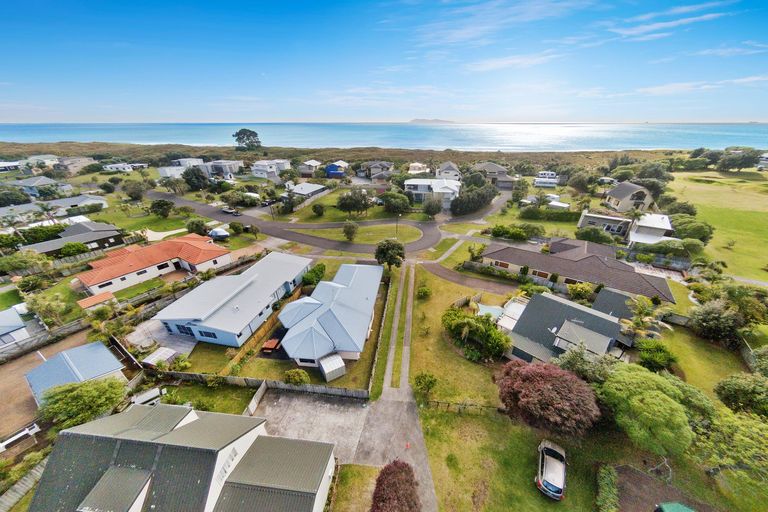 Photo of property in 74b Bowentown Boulevard, Bowentown, Waihi Beach, 3177