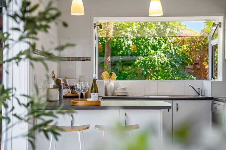 Photo of property in 55a Pigeon Mountain Road, Half Moon Bay, Auckland, 2012