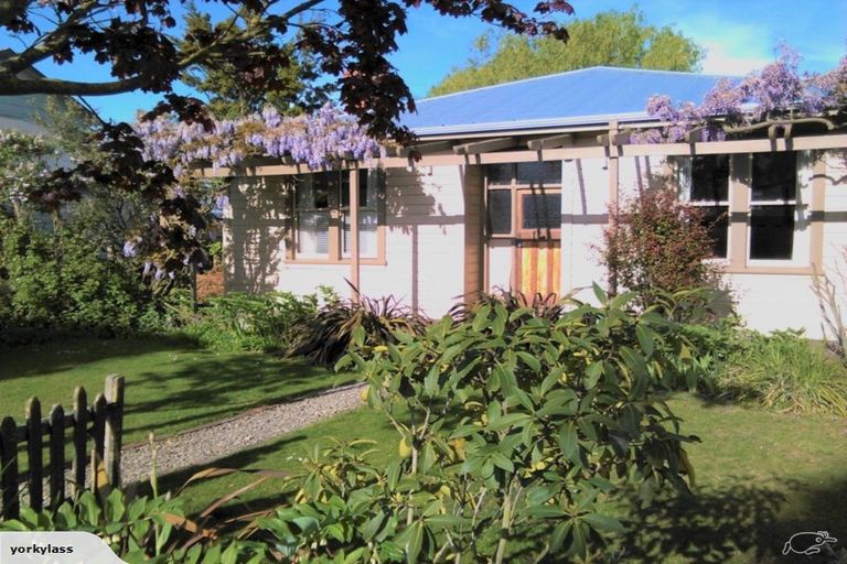 Photo of property in 8 Jackson Street, Methven, 7730