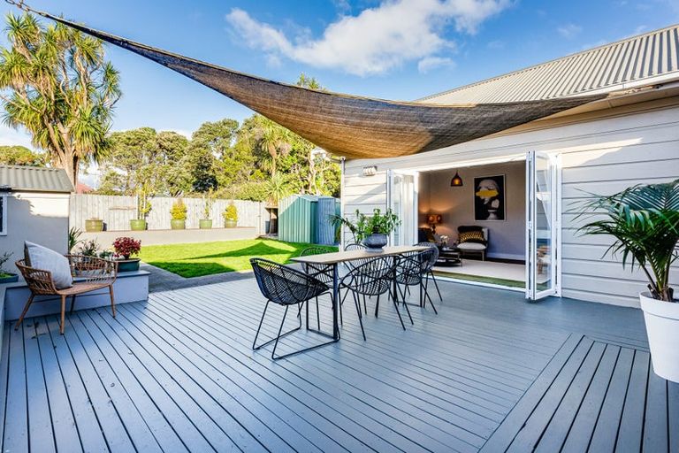 Photo of property in 18 Cuba Street, Petone, Lower Hutt, 5012