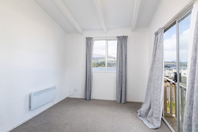 Photo of property in 37 Bedford Street, Cannons Creek, Porirua, 5024