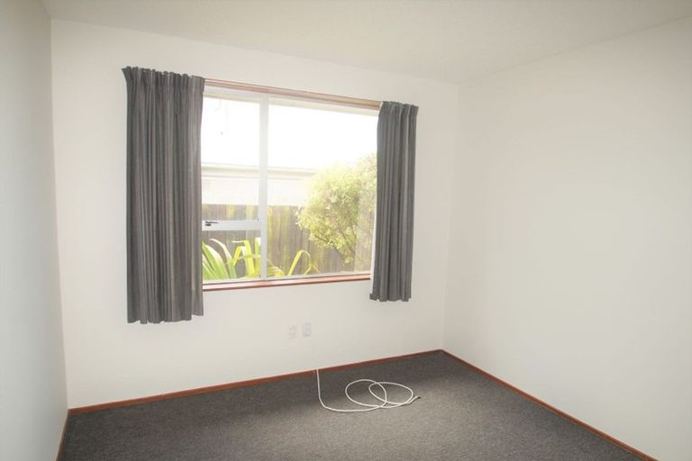 Photo of property in 2/58 Mathesons Road, Phillipstown, Christchurch, 8011