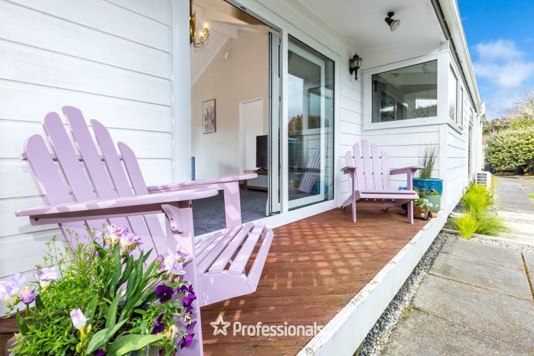 Photo of property in 3 Donegal Grove, Birchville, Upper Hutt, 5018