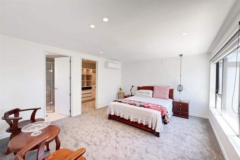 Photo of property in 81a Matipo Road, Mairangi Bay, Auckland, 0630