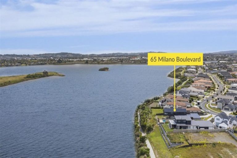 Photo of property in 65 Milano Boulevard, Karaka, Papakura, 2113