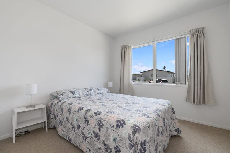 Photo of property in 11 Kamahi Crescent, Papamoa Beach, Papamoa, 3118