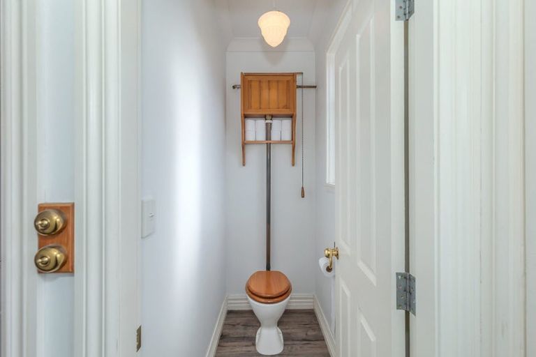 Photo of property in 22 Seddon Street, Levin, 5510