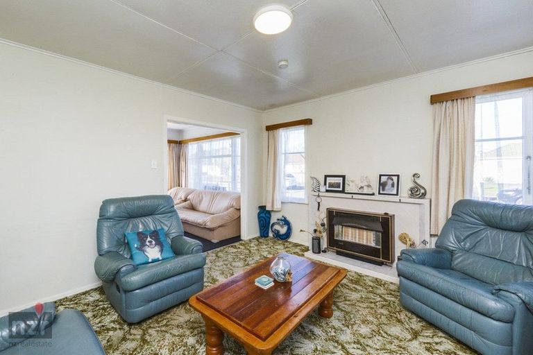 Photo of property in 18 Churchill Avenue, Feilding, 4702